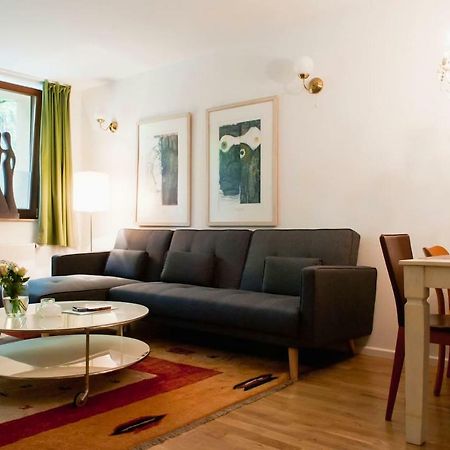Beautiful Park Apartment For 4 Guests Berlin Bagian luar foto