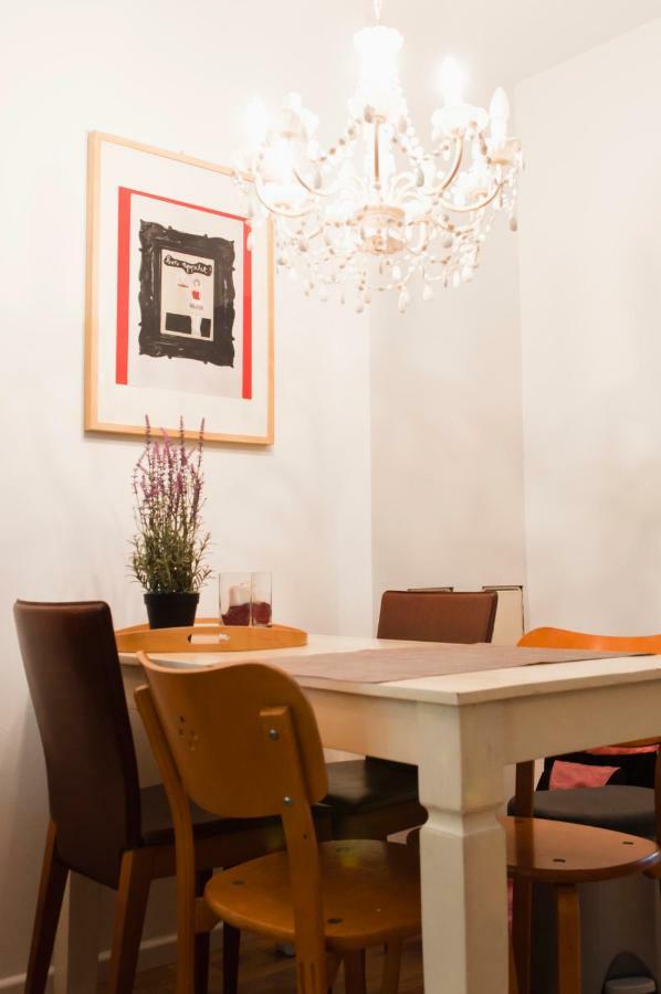 Beautiful Park Apartment For 4 Guests Berlin Bagian luar foto